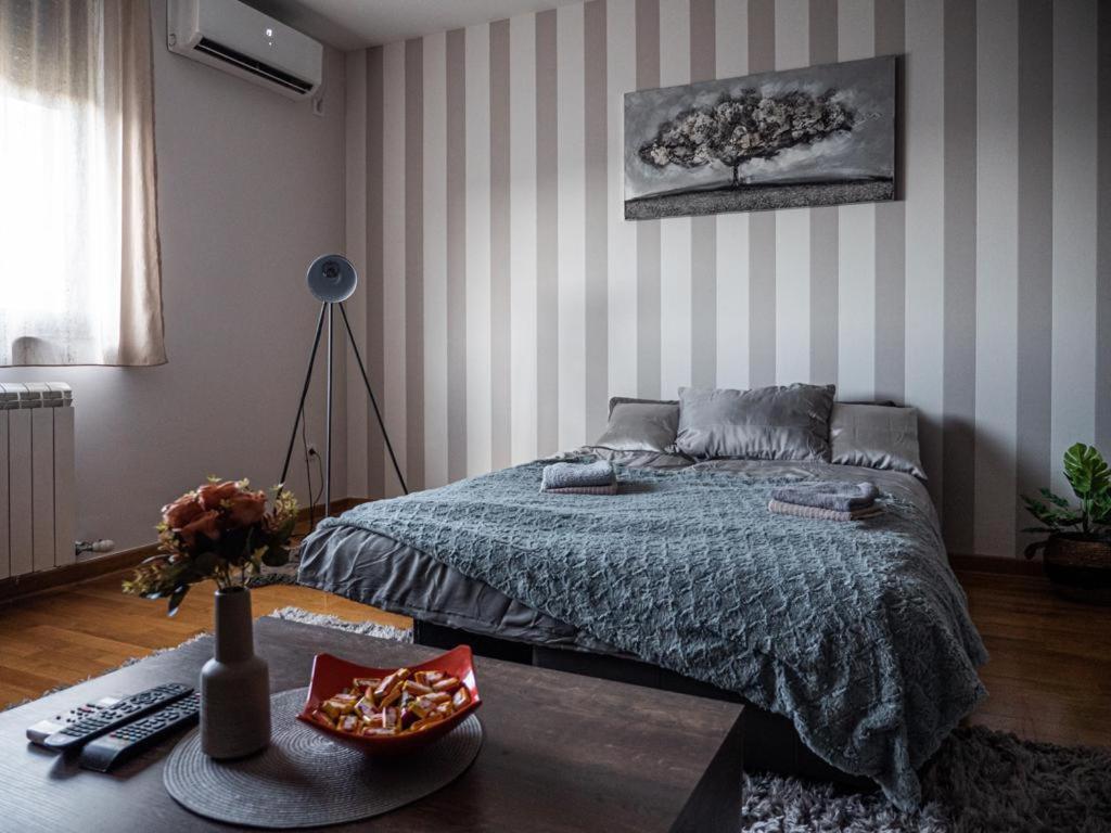Gofd Apartman Belgrade Luaran gambar